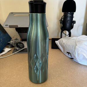 Primuia Water Bottle